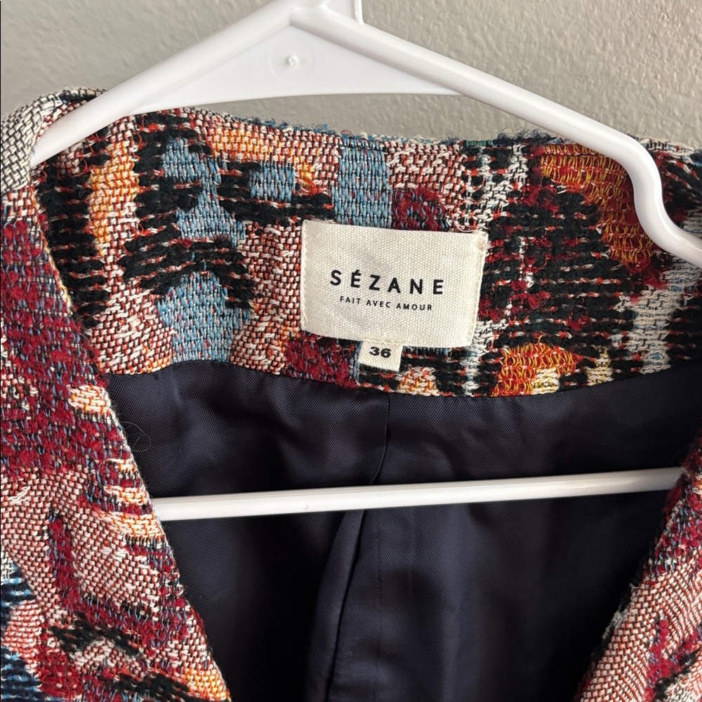 Sezane Chiara Textured Jacket‎ with Belt - Picture 4 of 9